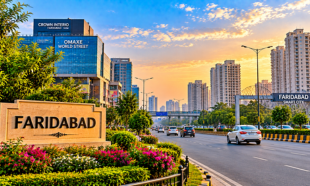 Gurugram to Faridabad cab with city view